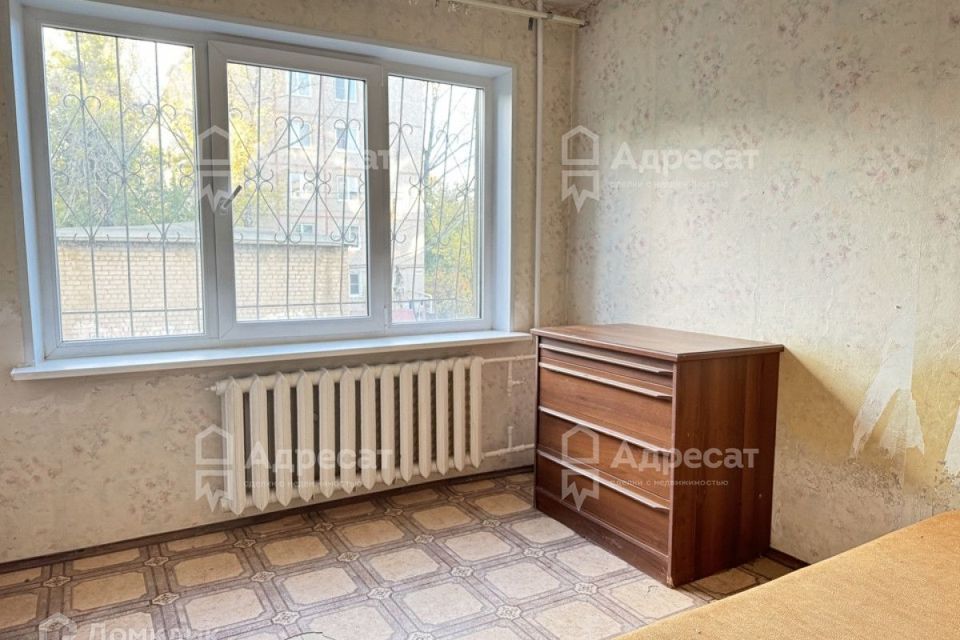 Продаётся 4-комнатная квартира, 57.1 м²