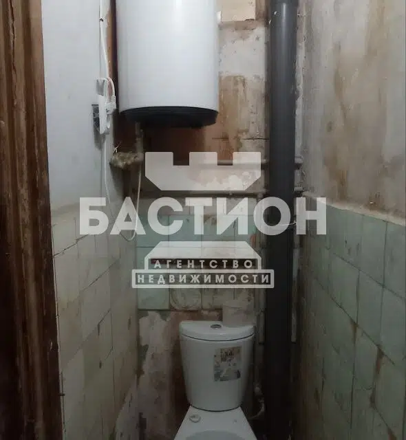 Продаётся 4-комнатная квартира, 56 м²