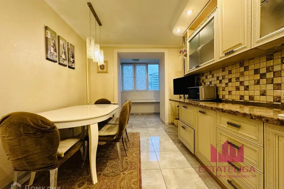 Продаётся 2-комнатная квартира, 64.9 м²