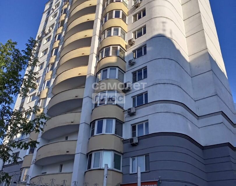 Продаётся 1-комнатная квартира, 45.8 м²