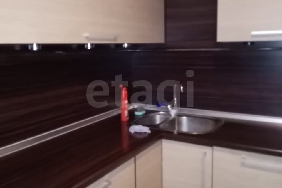 Сдаётся 2-комнатная квартира, 70 м²