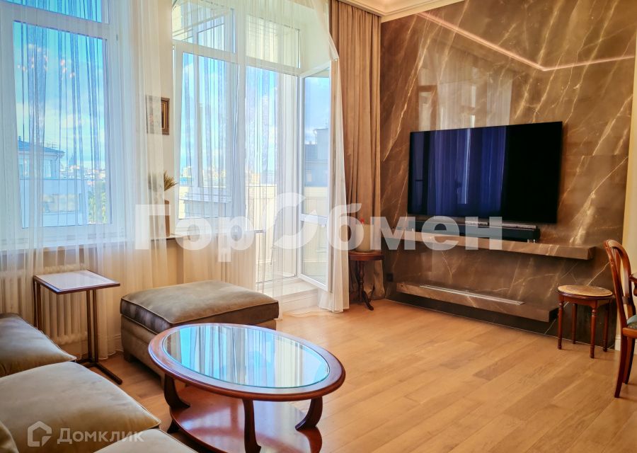 Сдаётся 4-комнатная квартира, 100 м²