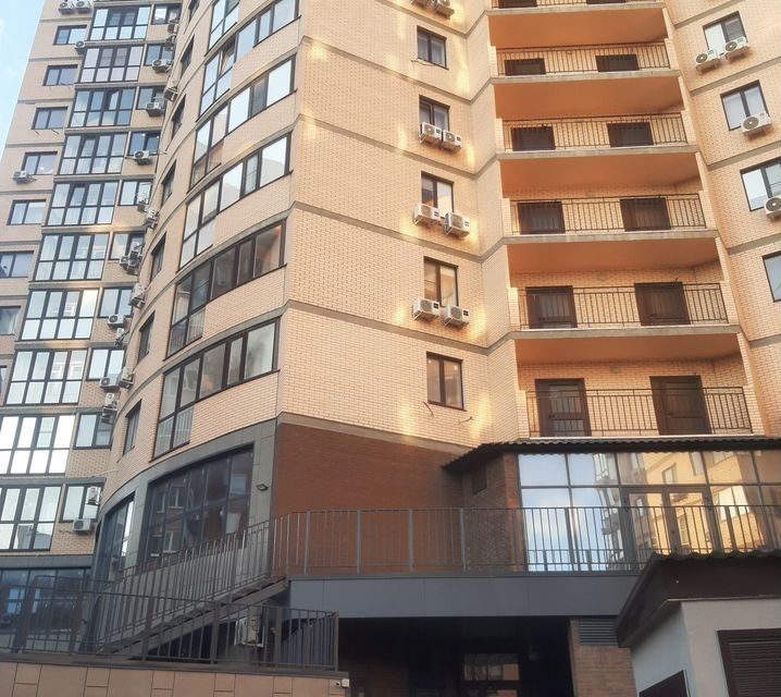 Продаётся 1-комнатная квартира, 55 м²