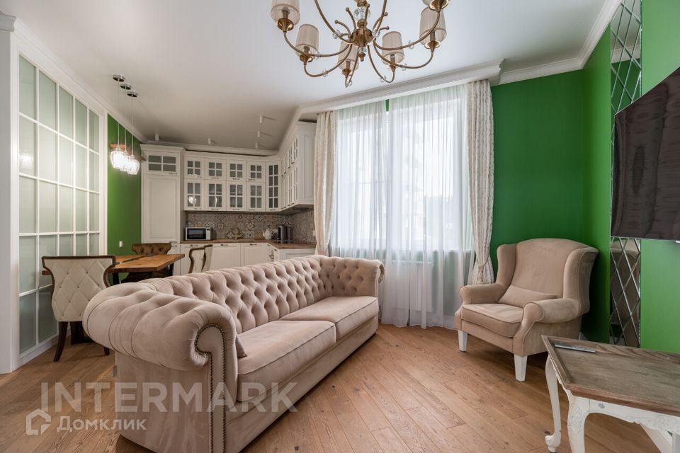 Сдаётся 4-комнатная квартира, 110 м²