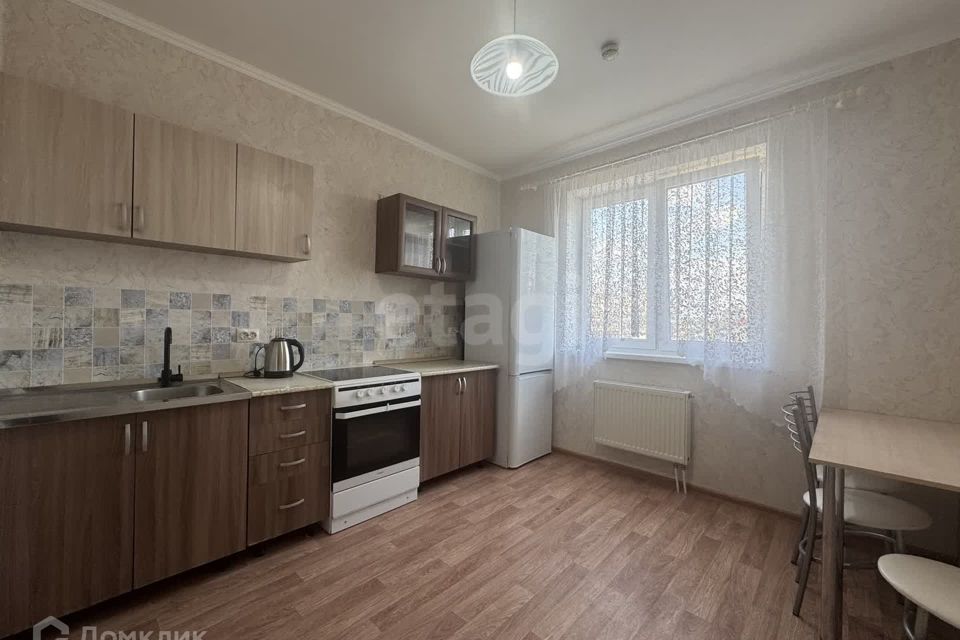 Сдаётся 2-комнатная квартира, 60 м²