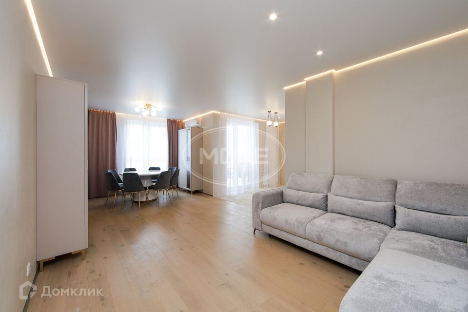 Продаётся 3-комнатная квартира, 112 м²