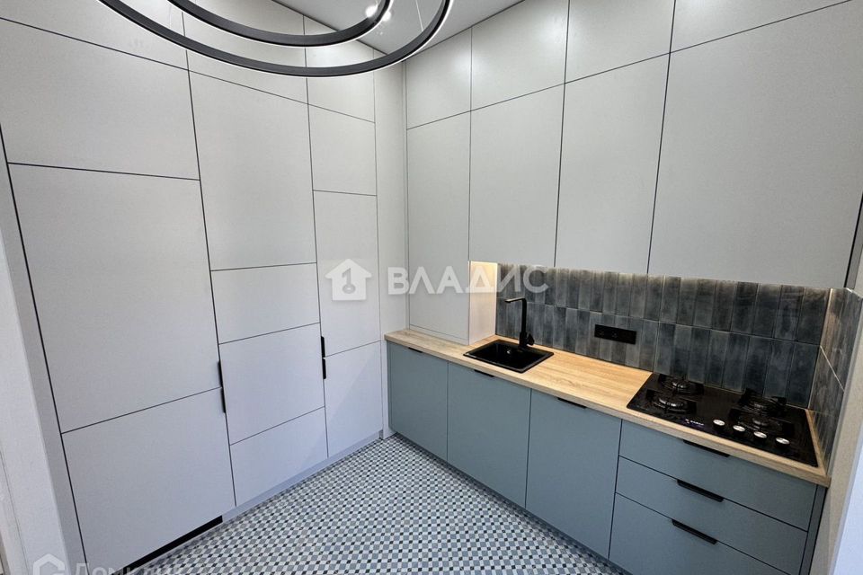 Продаётся 1-комнатная квартира, 39.7 м²