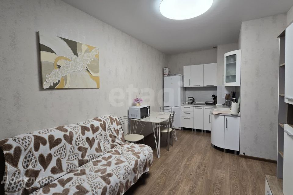 Продаётся 1-комнатная квартира, 35.8 м²