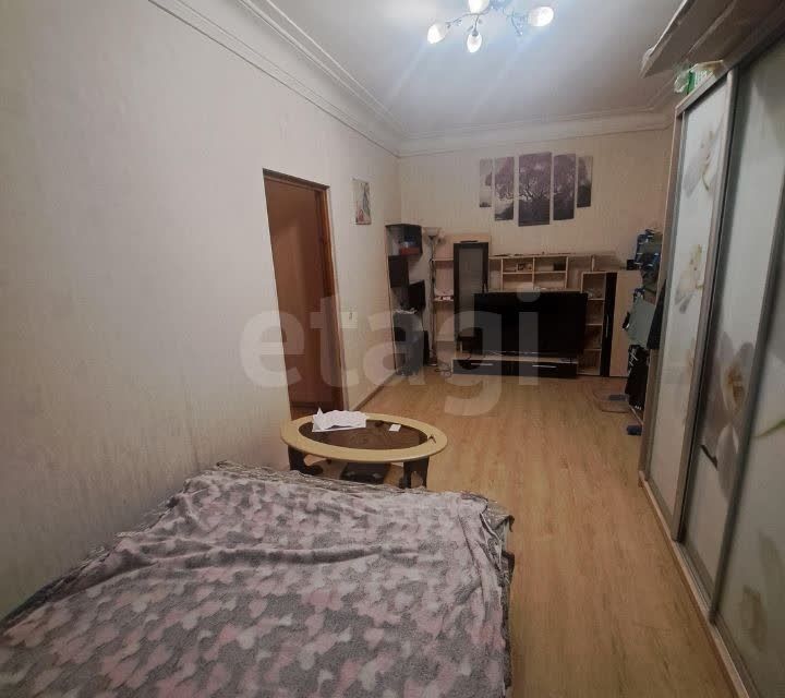 Продаётся 1-комнатная квартира, 35.8 м²