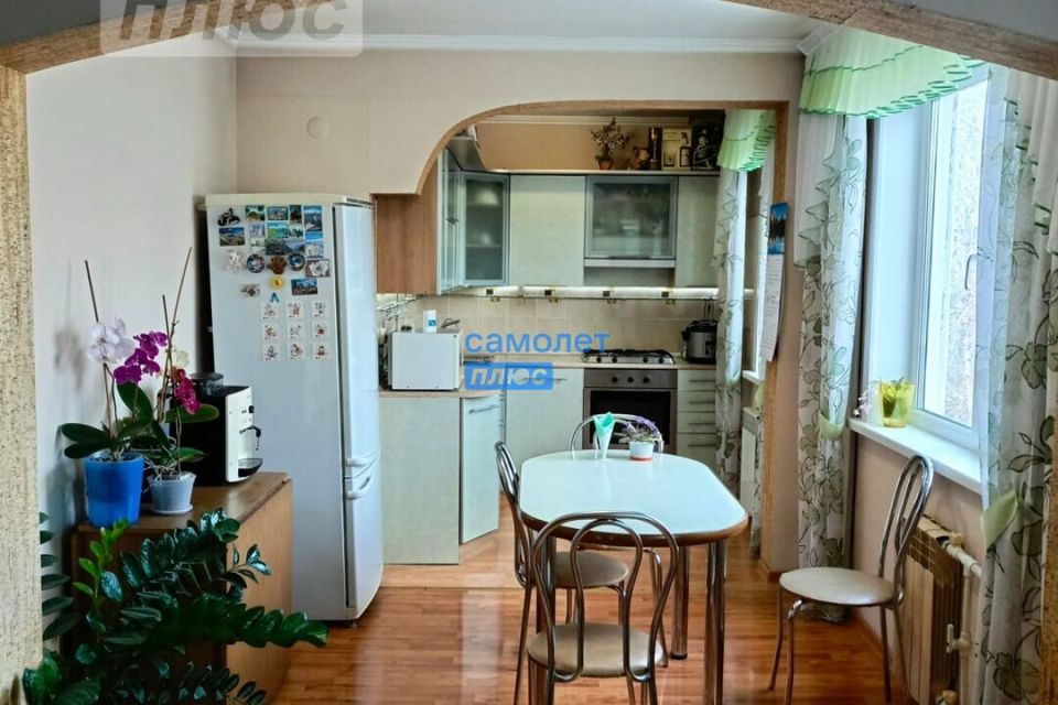 Продаётся 5-комнатная квартира, 120 м²