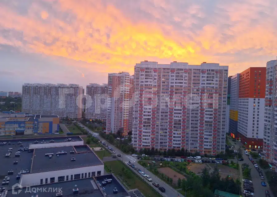 Продаётся 4-комнатная квартира, 103 м²
