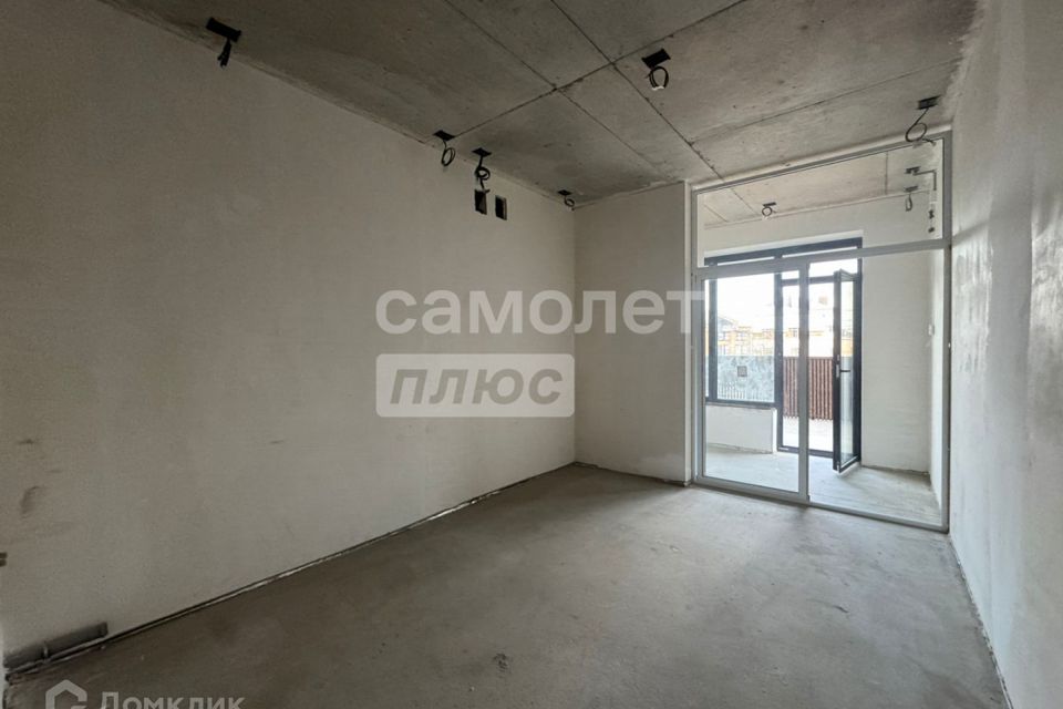 Продаётся 1-комнатная квартира, 75 м²