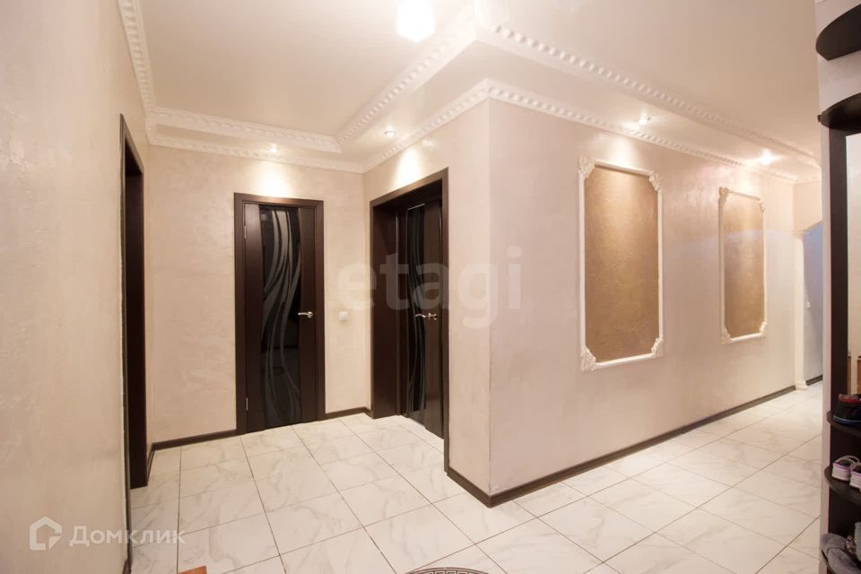 Продаётся 2-комнатная квартира, 79.4 м²