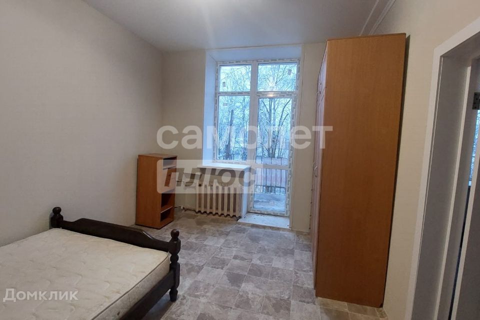 Продаётся 4-комнатная квартира, 92.7 м²