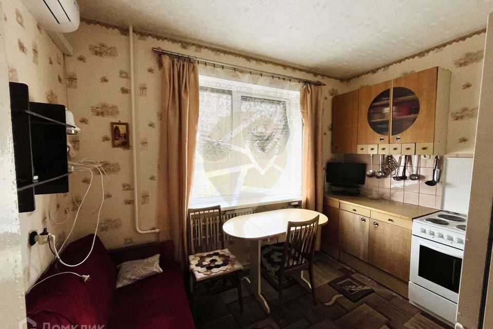Продаётся 1-комнатная квартира, 37.2 м²