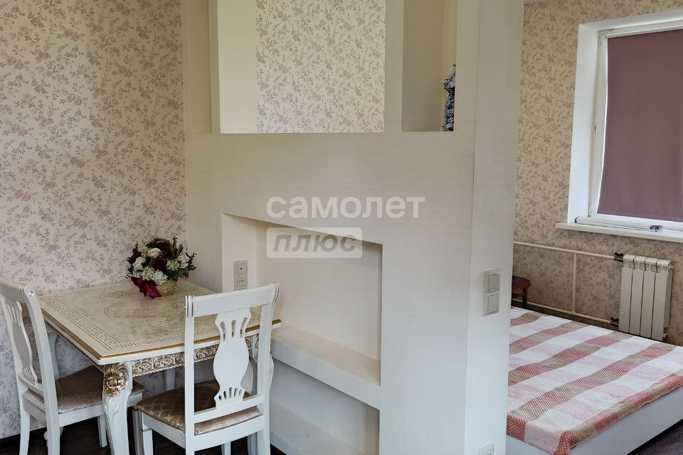Продаётся 1-комнатная квартира, 41.9 м²