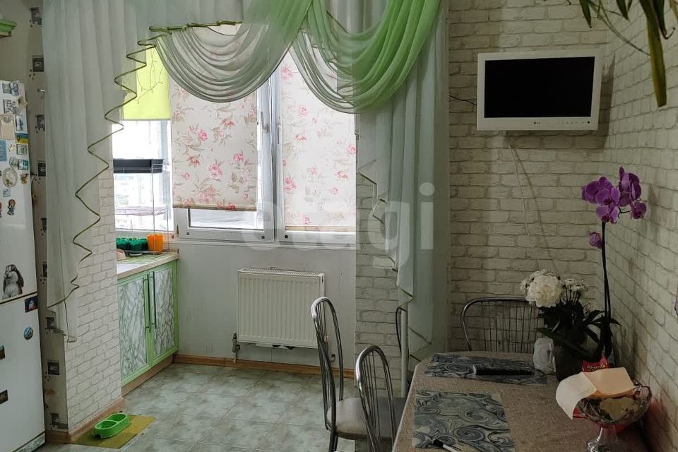 Продаётся 3-комнатная квартира, 49.6 м²