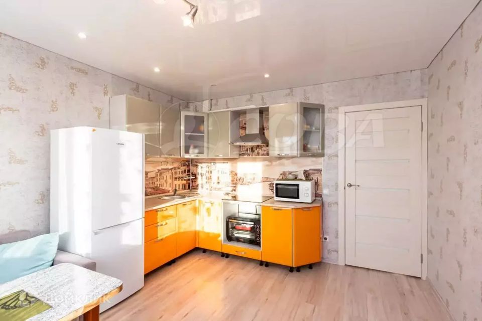 Продаётся 1-комнатная квартира, 42 м²