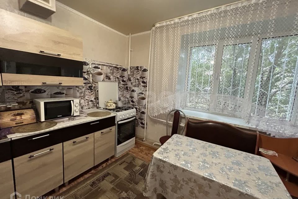 Продаётся 1-комнатная квартира, 37.8 м²