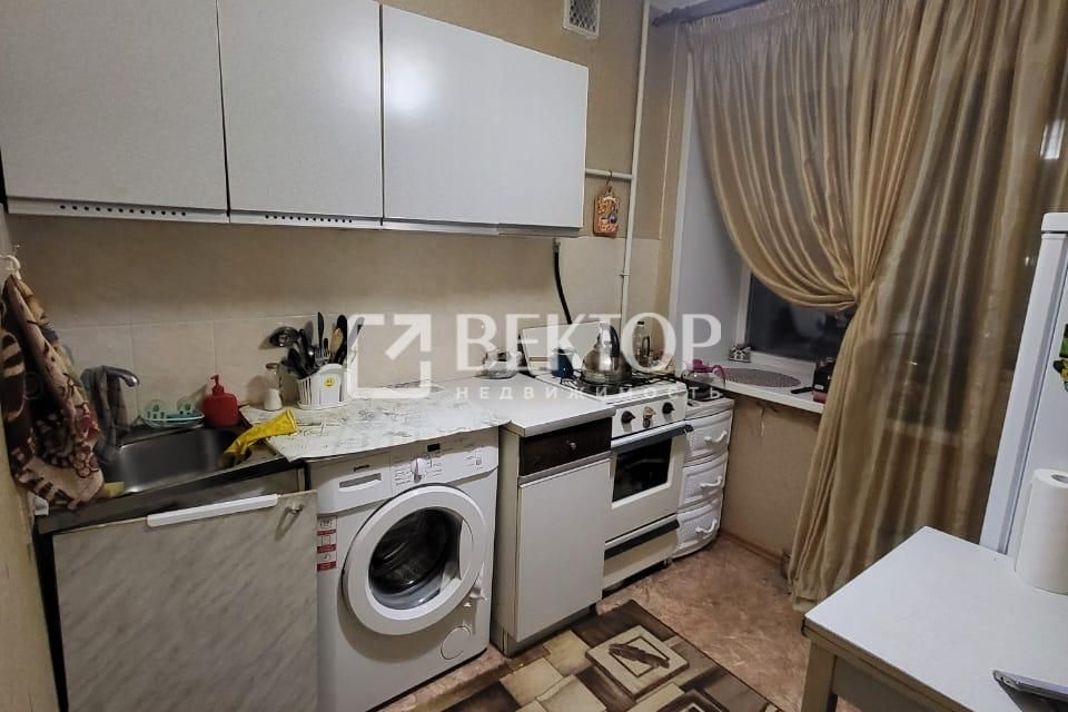 Продаётся 1-комнатная квартира, 32 м²