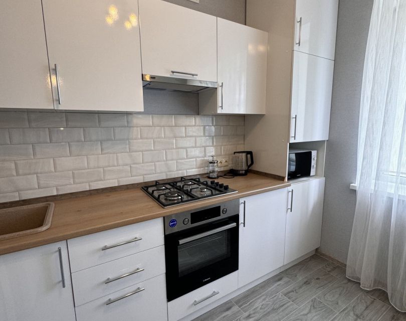 Продаётся 1-комнатная квартира, 42.7 м²
