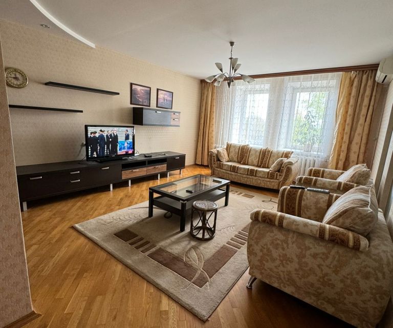 Продаётся 2-комнатная квартира, 88.9 м²