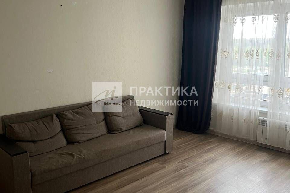 Продаётся 1-комнатная квартира, 37.6 м²
