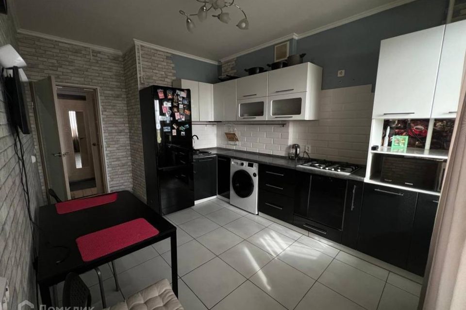 Продаётся 1-комнатная квартира, 36.5 м²