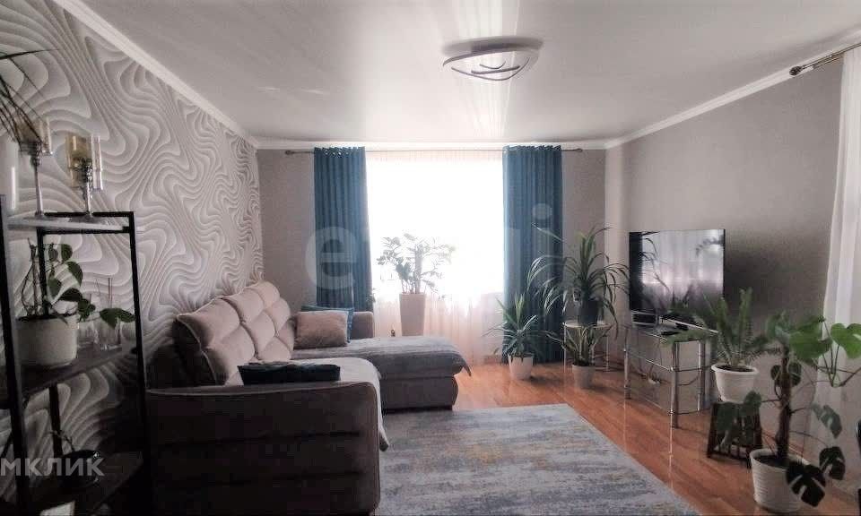 Продаётся 3-комнатная квартира, 70.8 м²