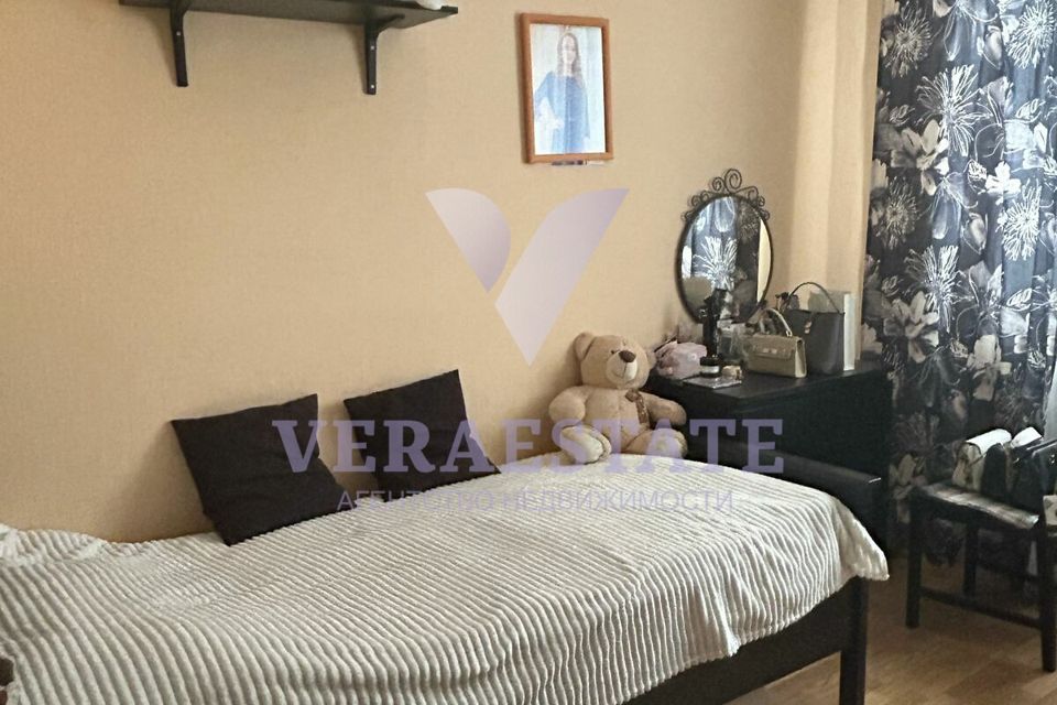 Продаётся 4-комнатная квартира, 77.6 м²