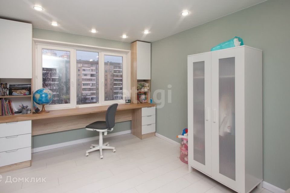 Продаётся 4-комнатная квартира, 85 м²