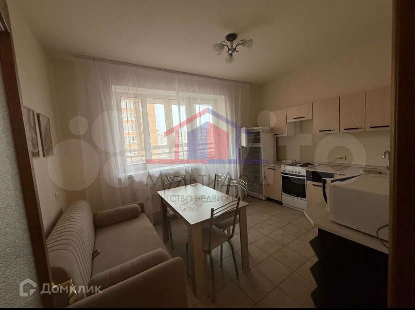 Сдаётся 1-комнатная квартира, 54 м²