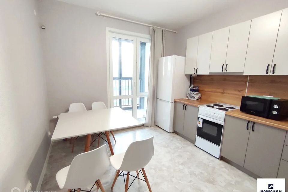 Сдаётся 2-комнатная квартира, 64 м²