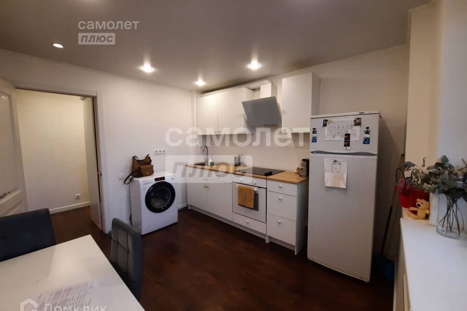 Продаётся 1-комнатная квартира, 38.2 м²