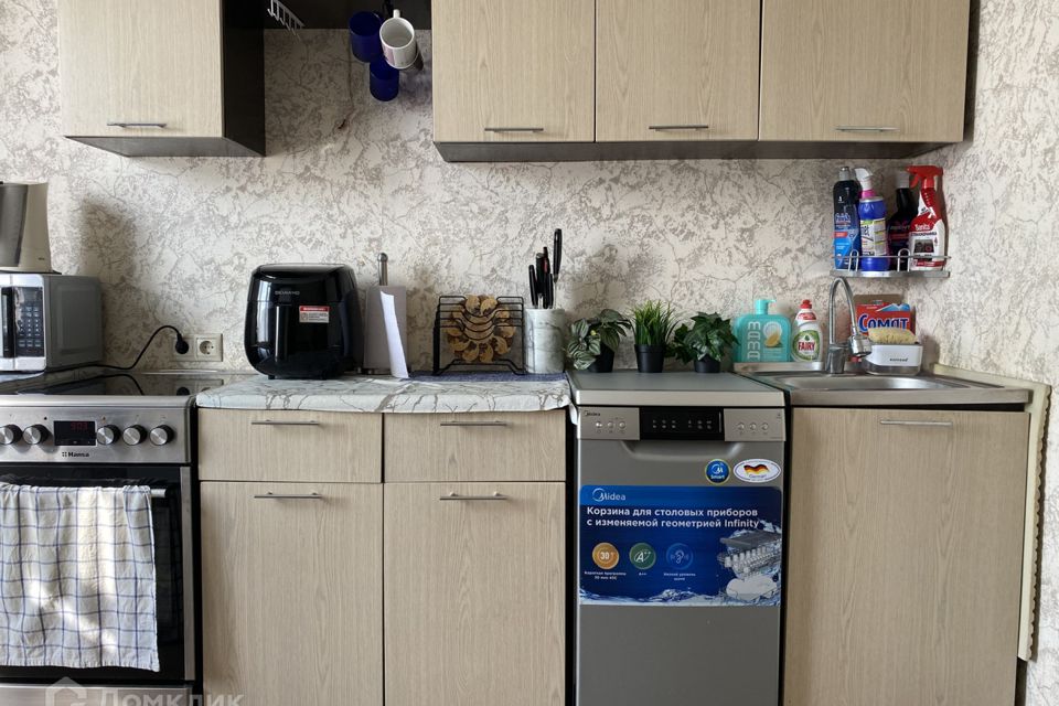 Продаётся 1-комнатная квартира, 37.4 м²