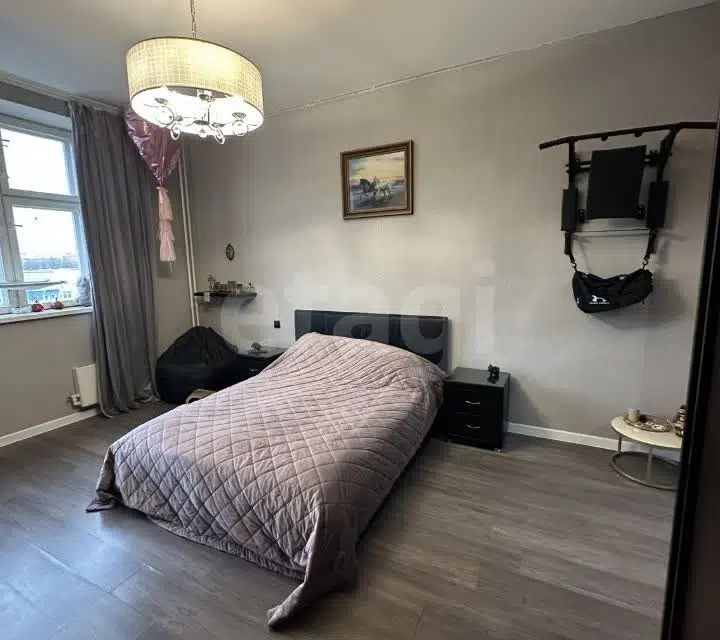 Продаётся 1-комнатная квартира, 59 м²