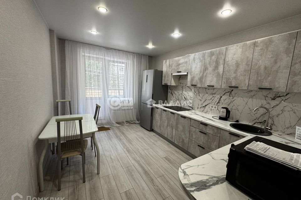 Продаётся 1-комнатная квартира, 39.7 м²