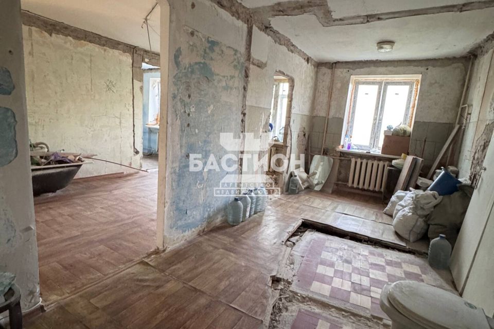 Продаётся 3-комнатная квартира, 57.3 м²