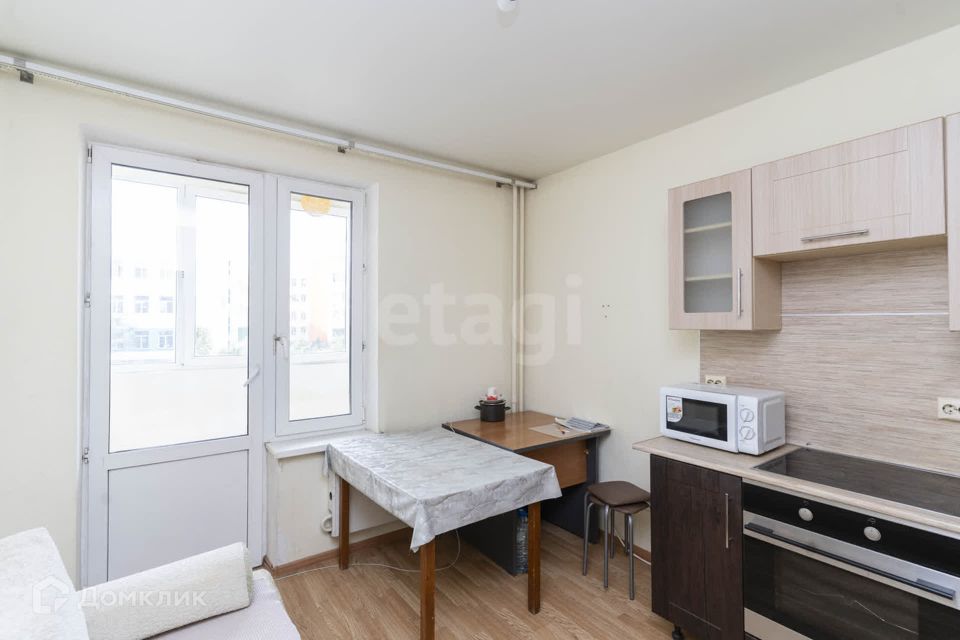 Продаётся 1-комнатная квартира, 38 м²