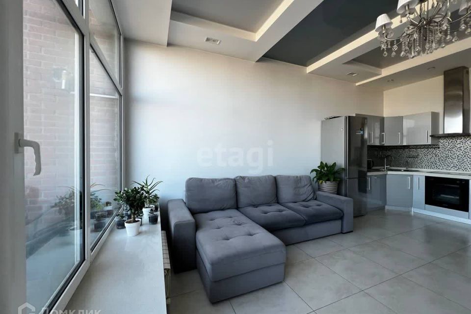 Продаётся 3-комнатная квартира, 75.9 м²