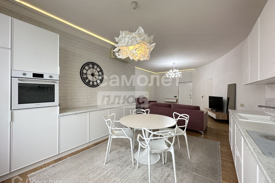 Продаётся 3-комнатная квартира, 96 м²
