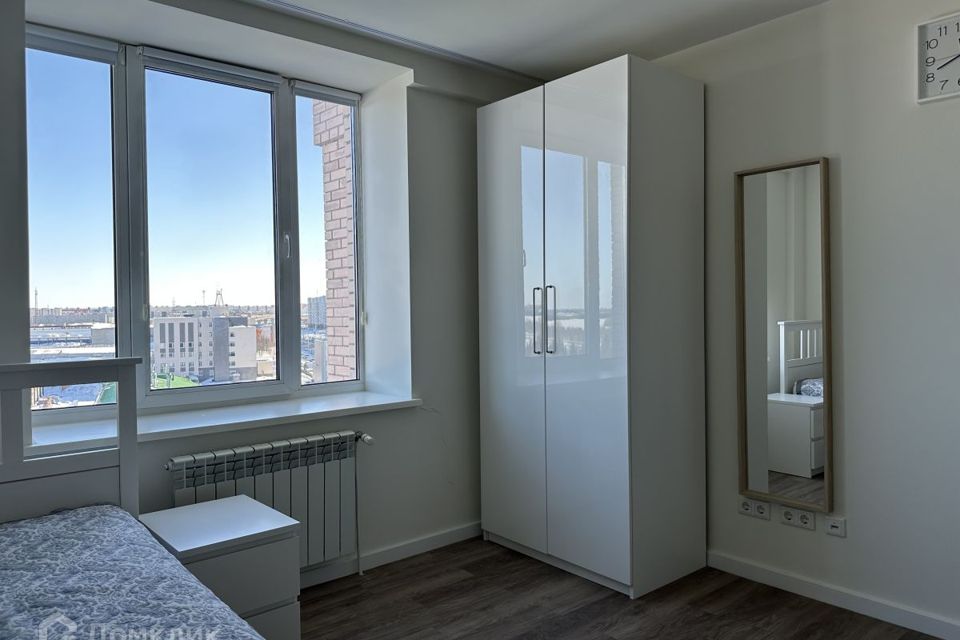 Сдаётся 4-комнатная квартира, 162 м²
