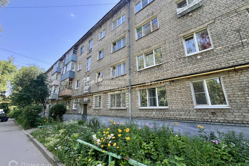 Продаётся 3-комнатная квартира, 43.4 м²