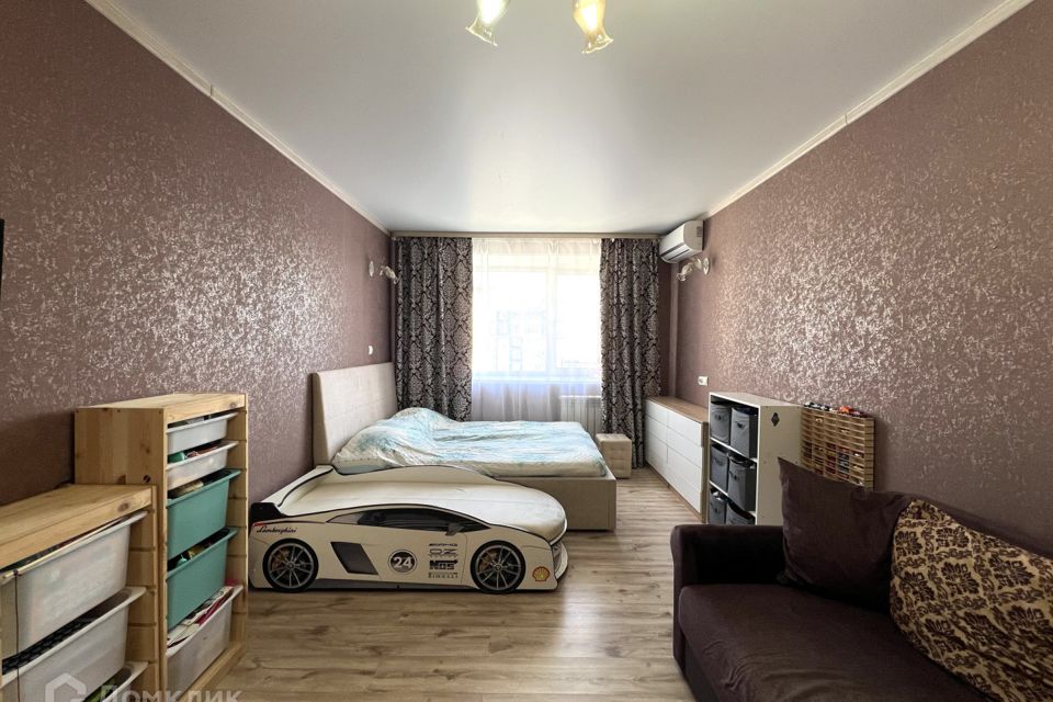 Продаётся 1-комнатная квартира, 39.7 м²