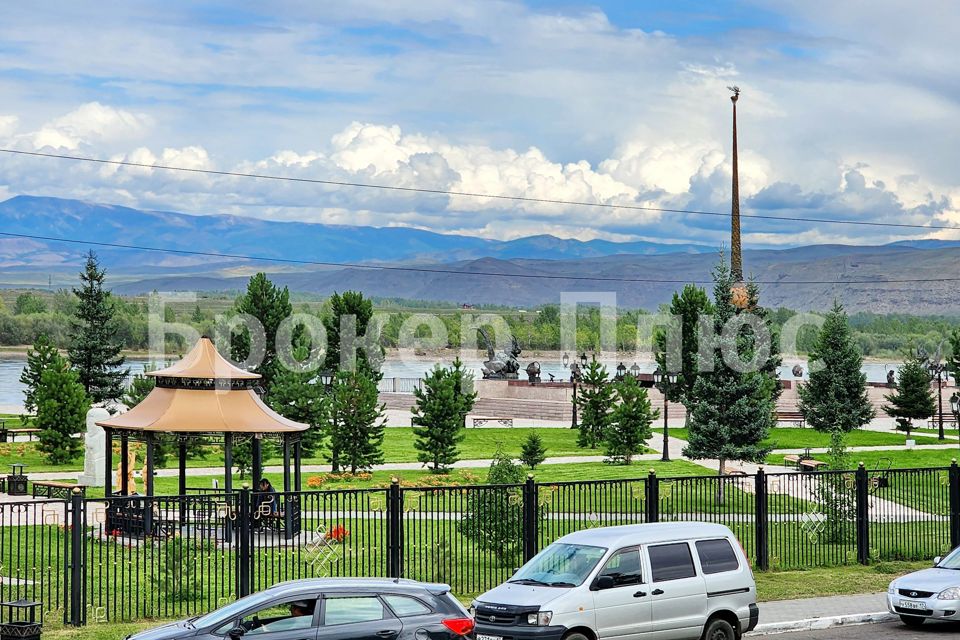 Продаётся 4-комнатная квартира, 69 м²