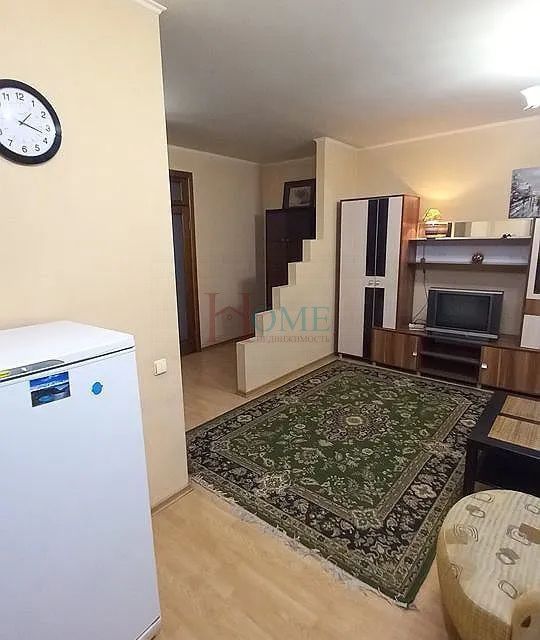 Сдаётся 2-комнатная квартира, 56 м²