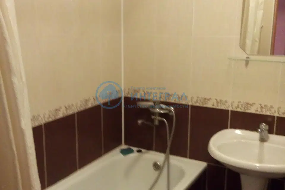 Сдаётся 1-комнатная квартира, 38 м²