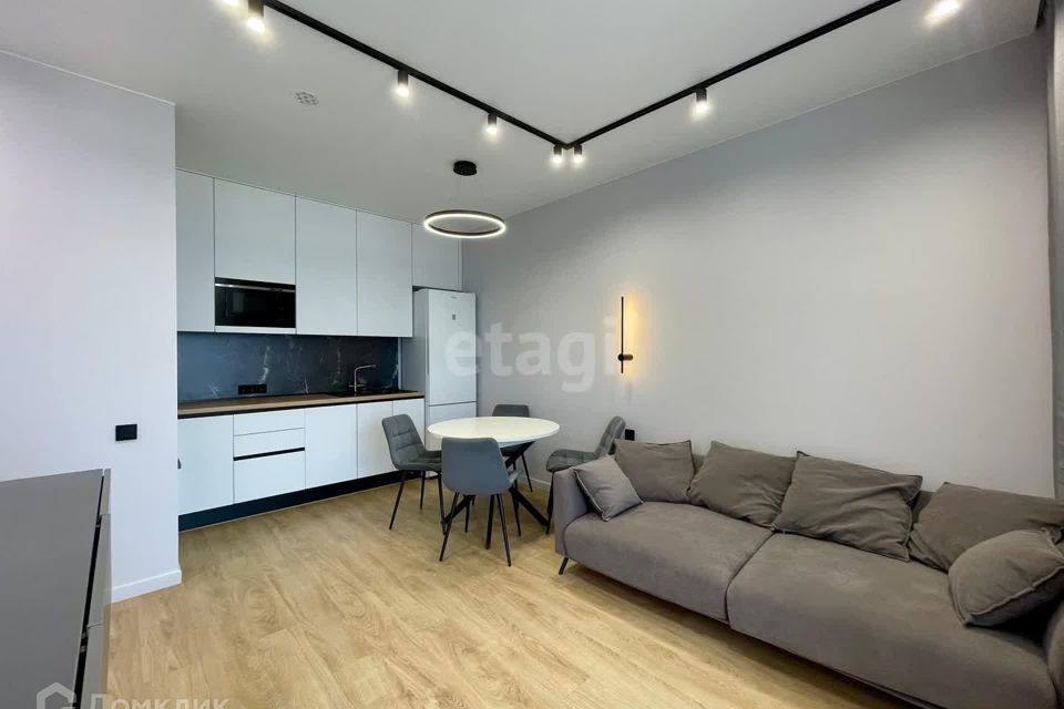 Продаётся 2-комнатная квартира, 58 м²
