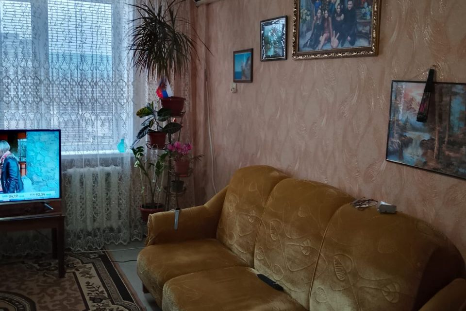 Продаётся 3-комнатная квартира, 63 м²