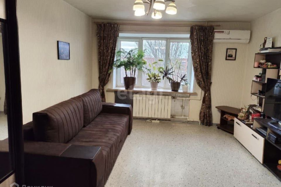 Продаётся 2-комнатная квартира, 76.7 м²